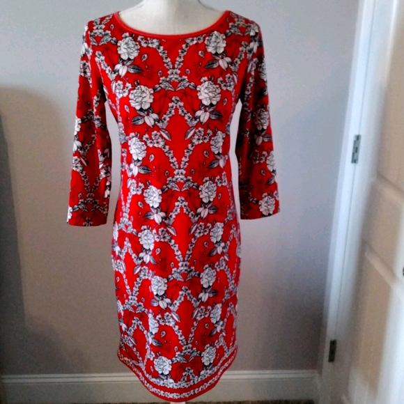 Max Studio Dresses & Skirts - NWT Max Studio Floral Dress